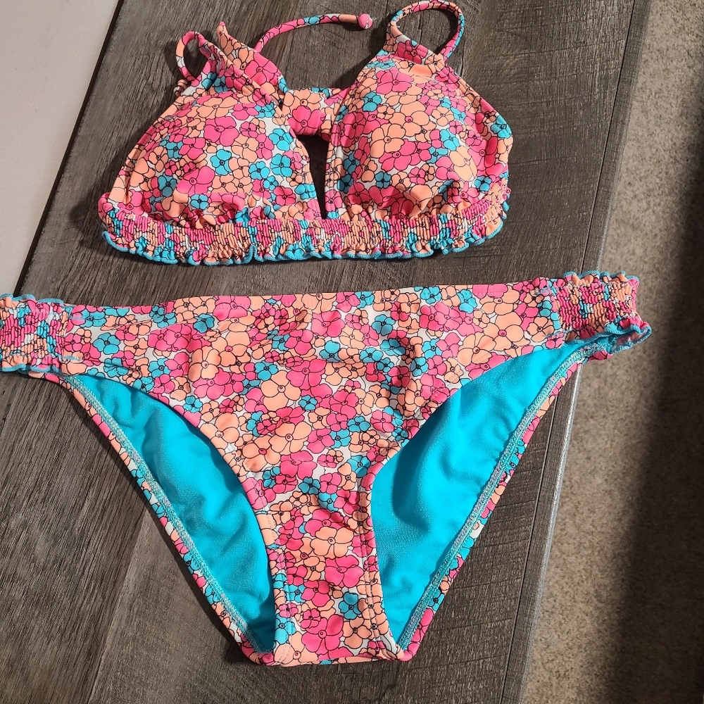 VM 2 piece bikini, New without tags